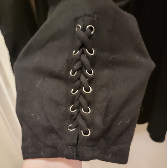 Crop Premium Legging - Lace-Up Black - Picture 5 of 6